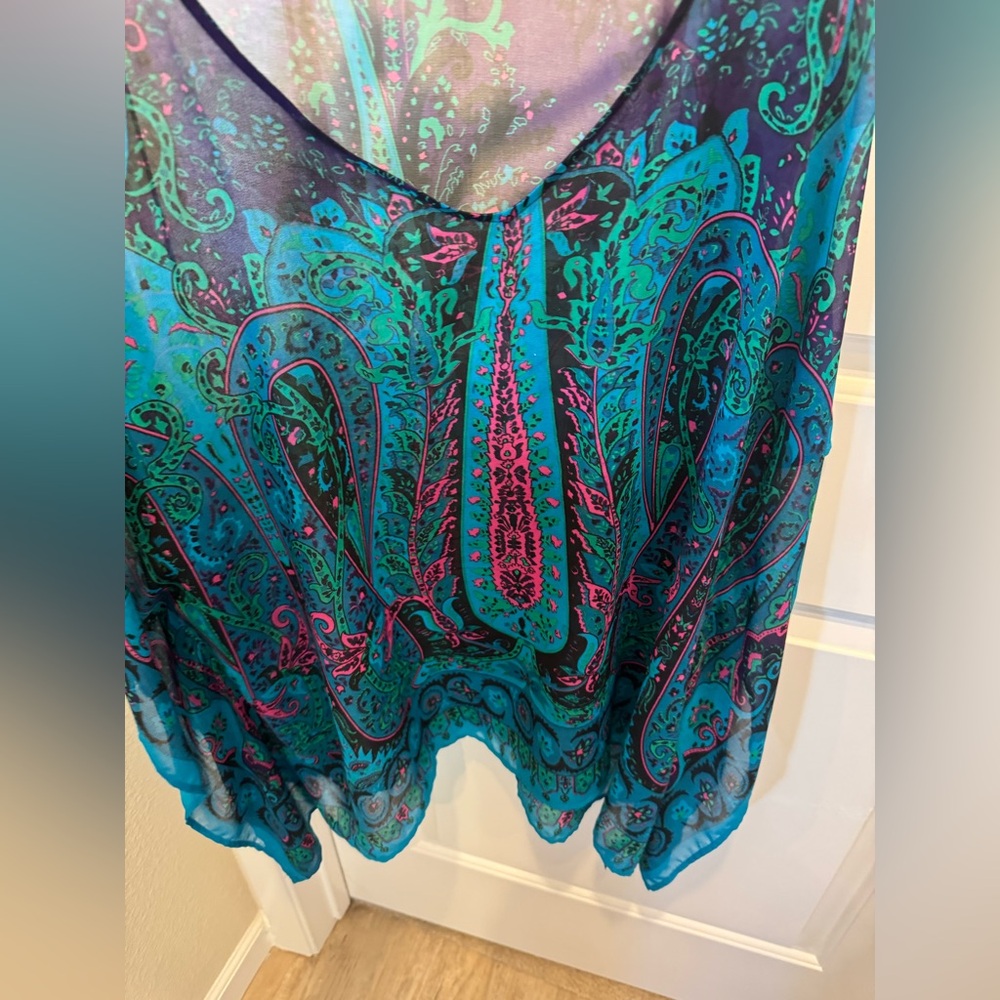 Lane Bryant Multicolor Patterned Top - Picture 6 of 6